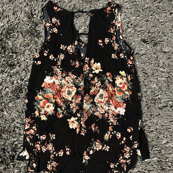 Staccato Floral Tank Top - Black and Coral - Picture 2 of 3